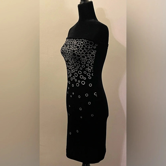 JESSICA MCCLINTOCK x GUNNE SAX Strapless Tight Vintage Velvet Midi Dress - Picture 2 of 4